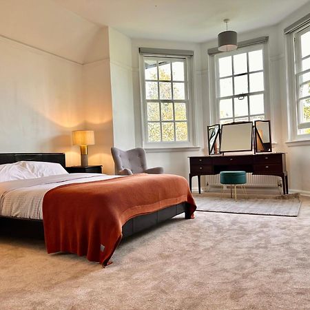 The Vicarage Tooting, Sw17 Hotell London Exteriör bild
